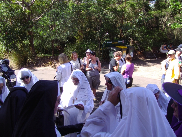 Zoo Walk 5 March 2003